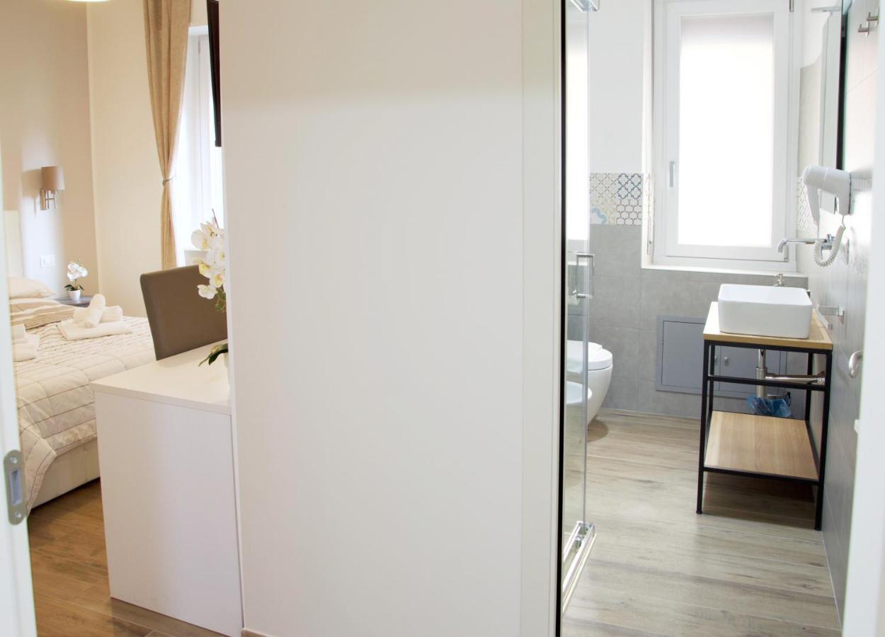 פאביה Minerva Rooms מראה חיצוני תמונה