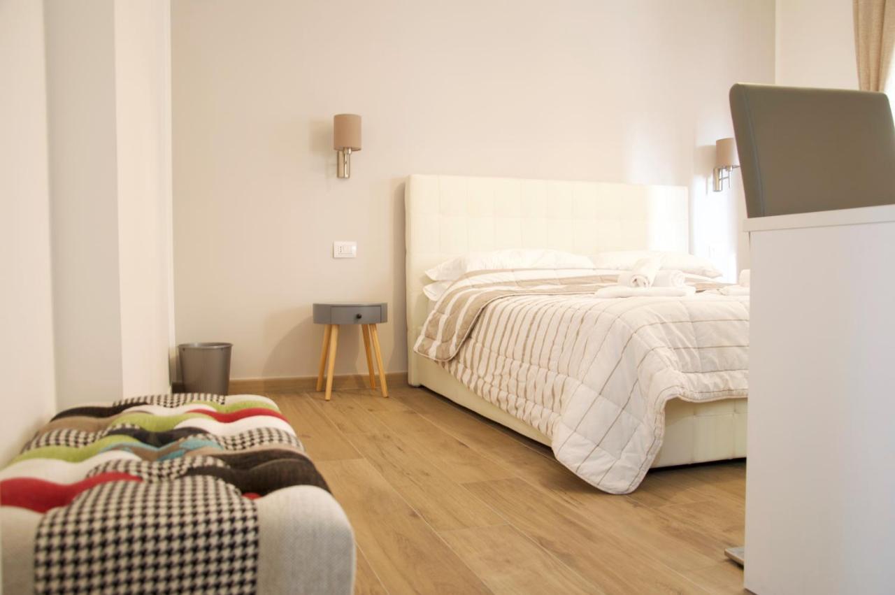 פאביה Minerva Rooms מראה חיצוני תמונה